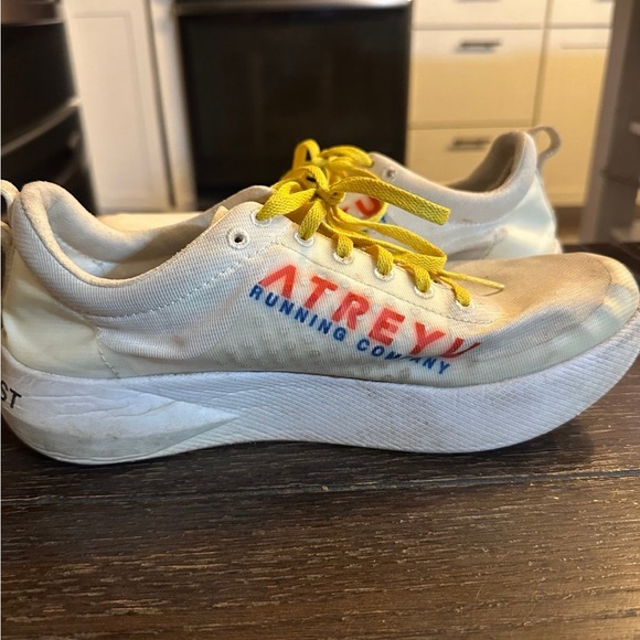 Atreyu - Picture 6 of 8